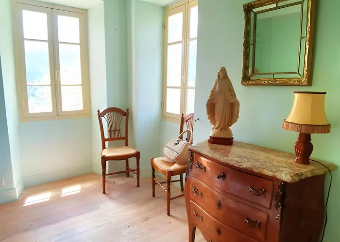 Maison De Jeannette En Pierre