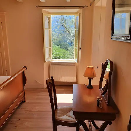 Maison De Jeannette En Pierre * Poggiolo (Corsica)