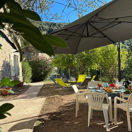 Maison De Jeannette En Pierre