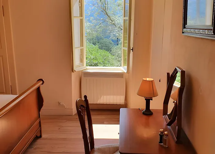 Maison De Jeannette En Pierre * Poggiolo (Corsica)