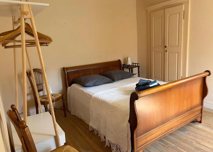 Maison De Jeannette En Pierre Poggiolo (Corsica)