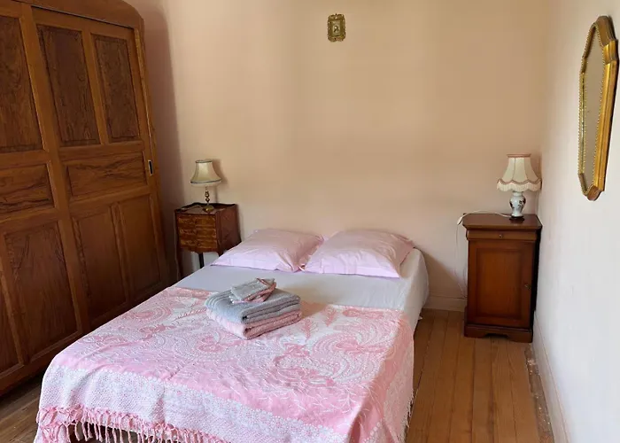 Maison De Jeannette En Pierre